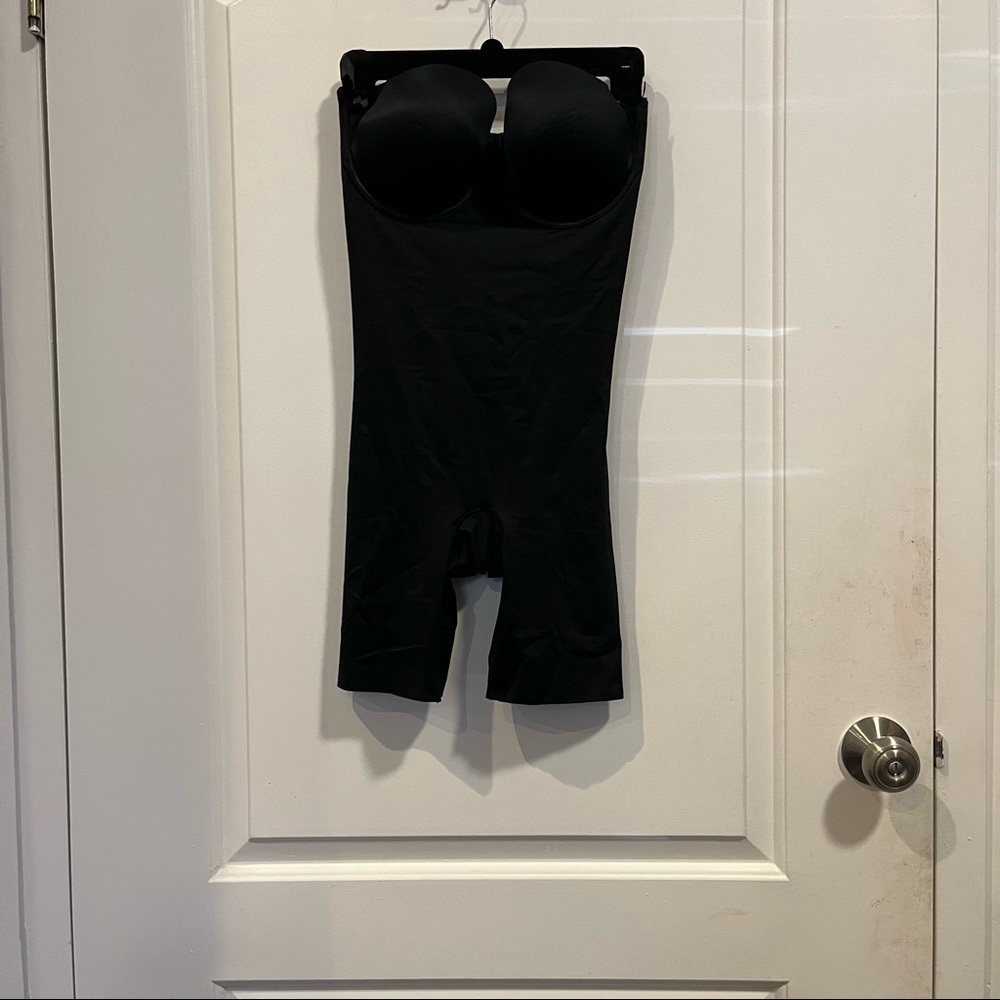 Spanx Suit Your Fancy Medium Control Strapless Bodysuit - Picture 3 of 4